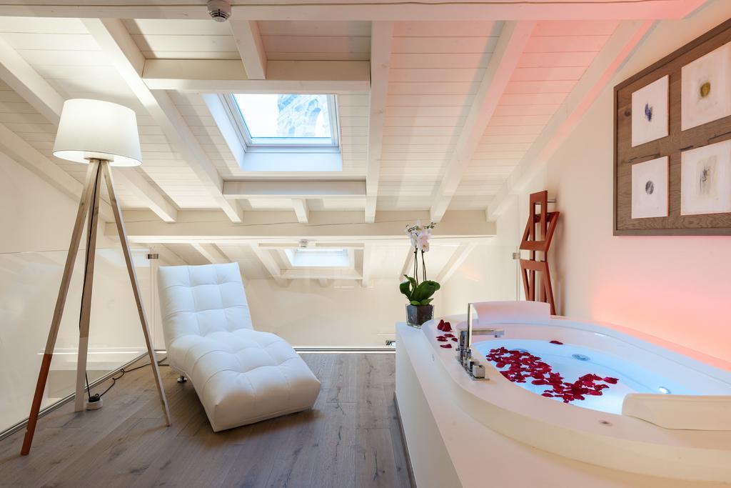 Verona Suites Bagian luar foto